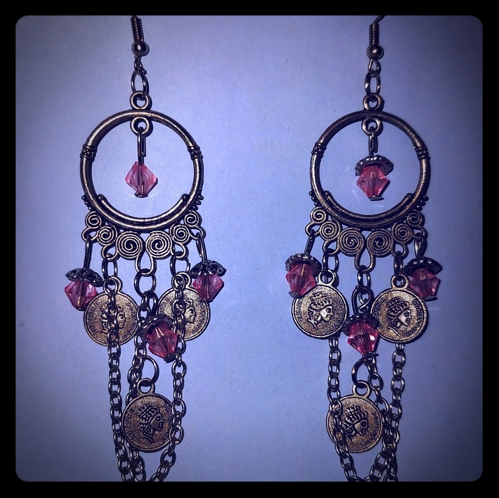 ✅ *Select jewelry: 5 for $25* Pink and Gold Chandelier Earrings